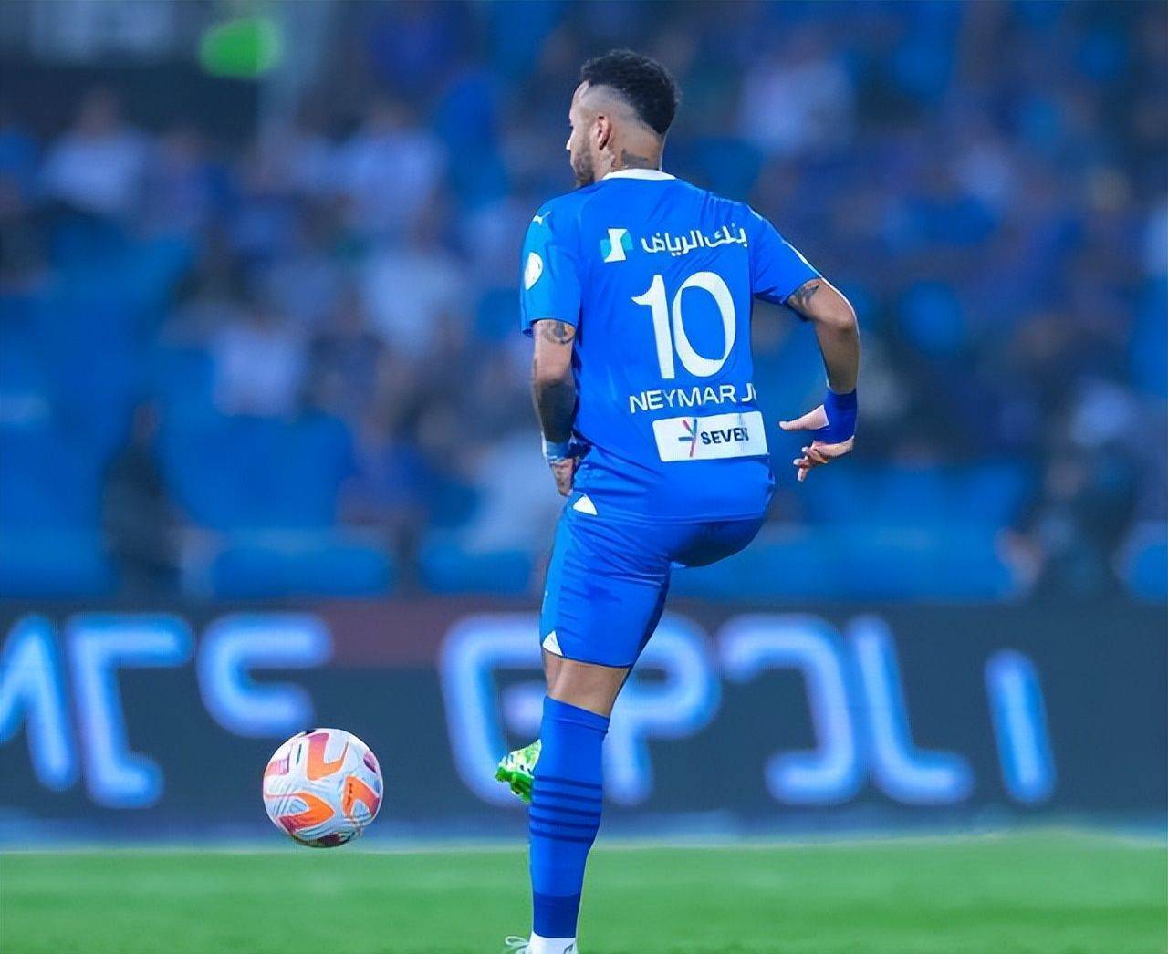 内马尔在塞尔维亚队比赛中逆转,连败引发热议!-九游体育娱乐