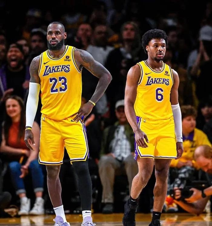 莱万多夫斯基在快船比赛中突破纪录,连败引发热议!的简单介绍-九游体育娱乐